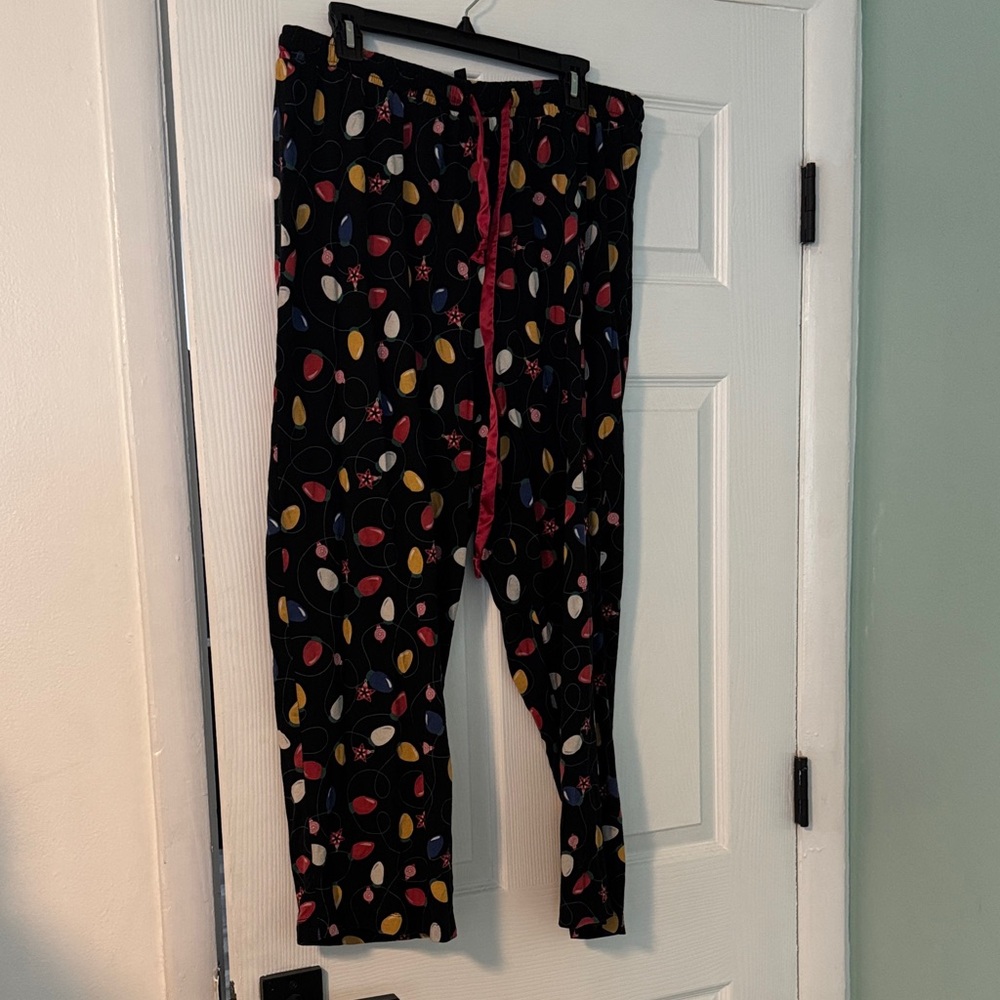 Torrid Black Leggings with Colorful Pattern